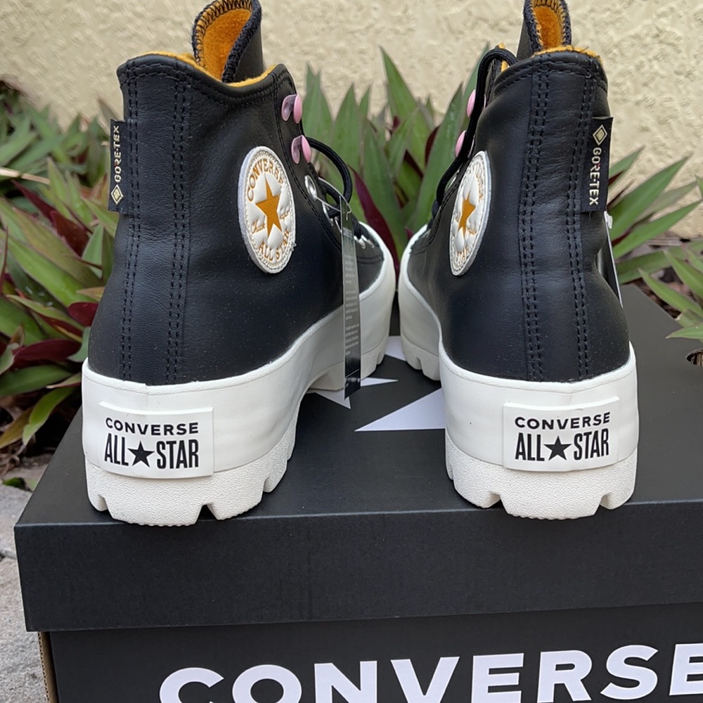 CONVERSE CTAS LUGGED WINTER HI WMNS - Picture 14 of 16